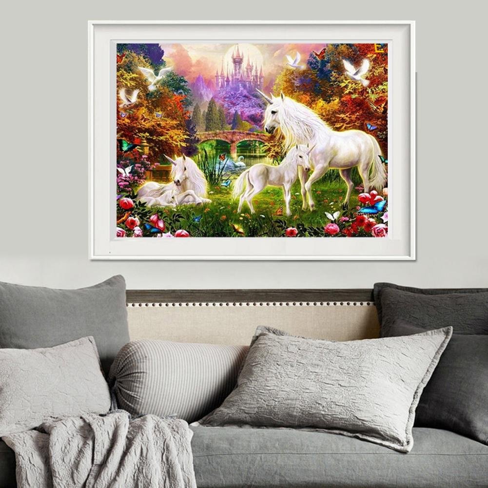 5D DIY Diamond Painting - Partial Round - Unicorn Family Castle