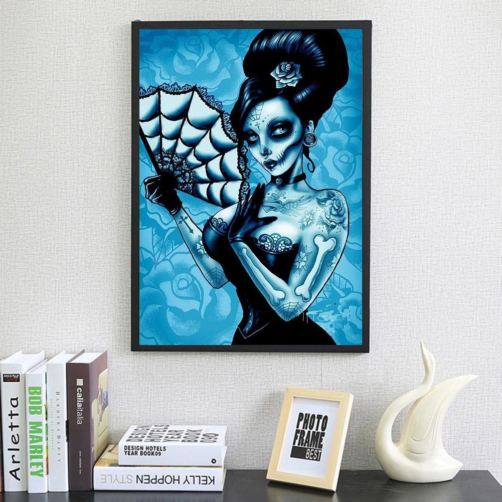 Diamond Painting - Full Round - Skull Women with Fan