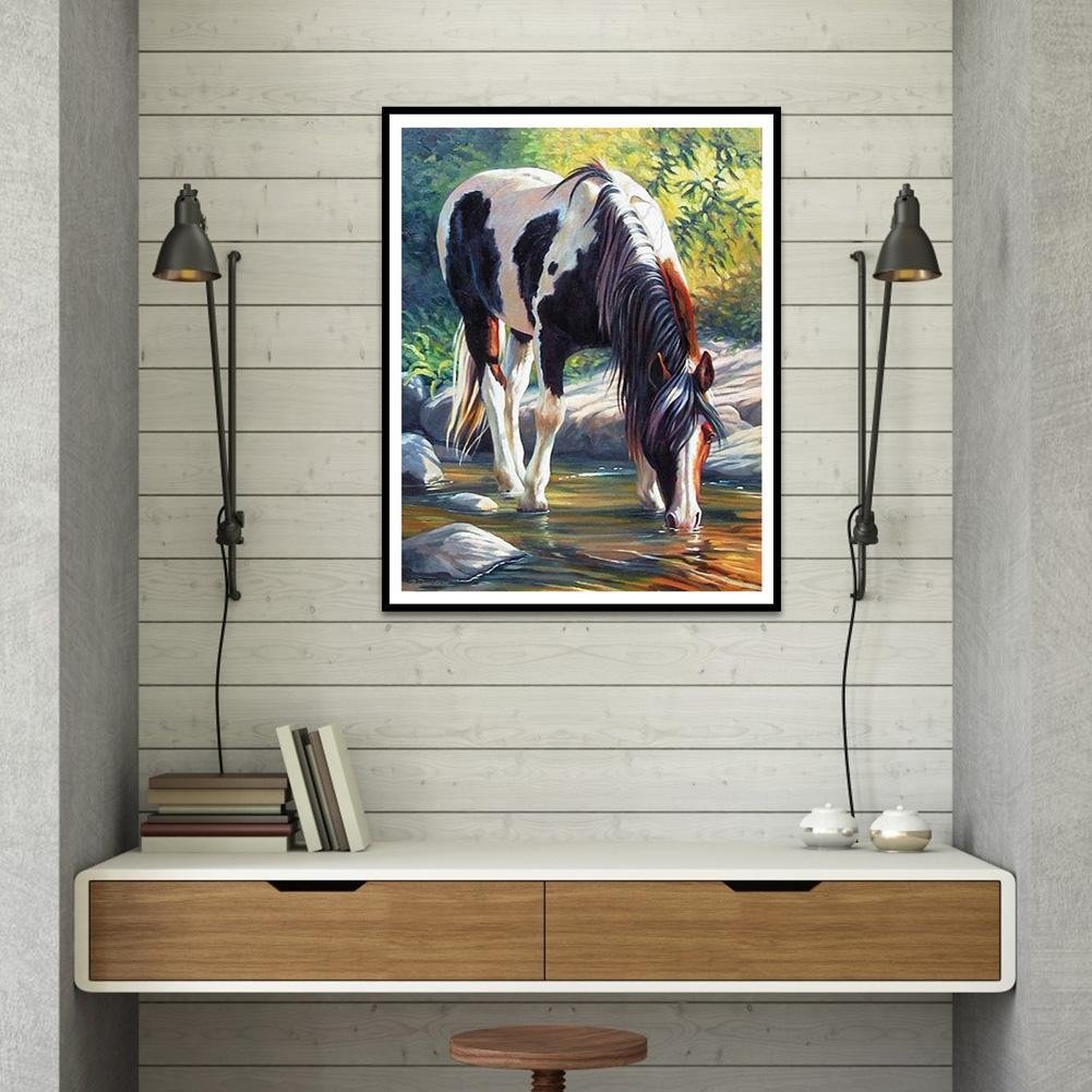 Diamond Painting - Full Round - Drinking Horse