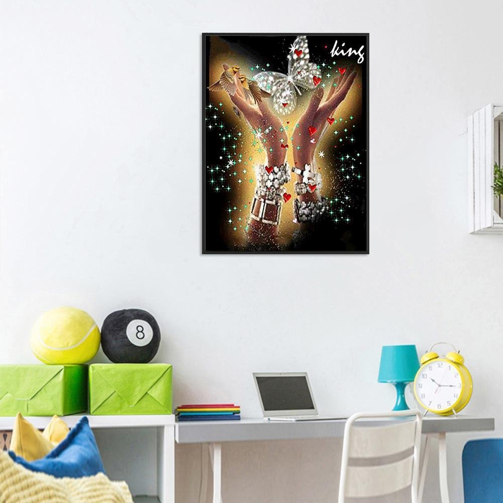 Diamond Painting - Full Round - Hands Butterfly