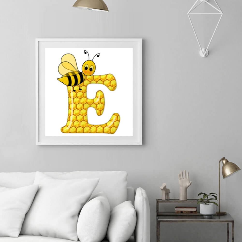 bee letter e diamond painting