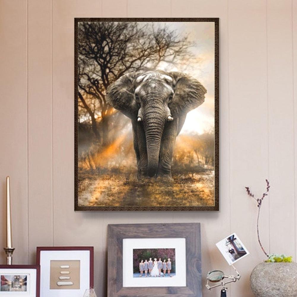Diamond Painting - Full Round - Standing Elephant
