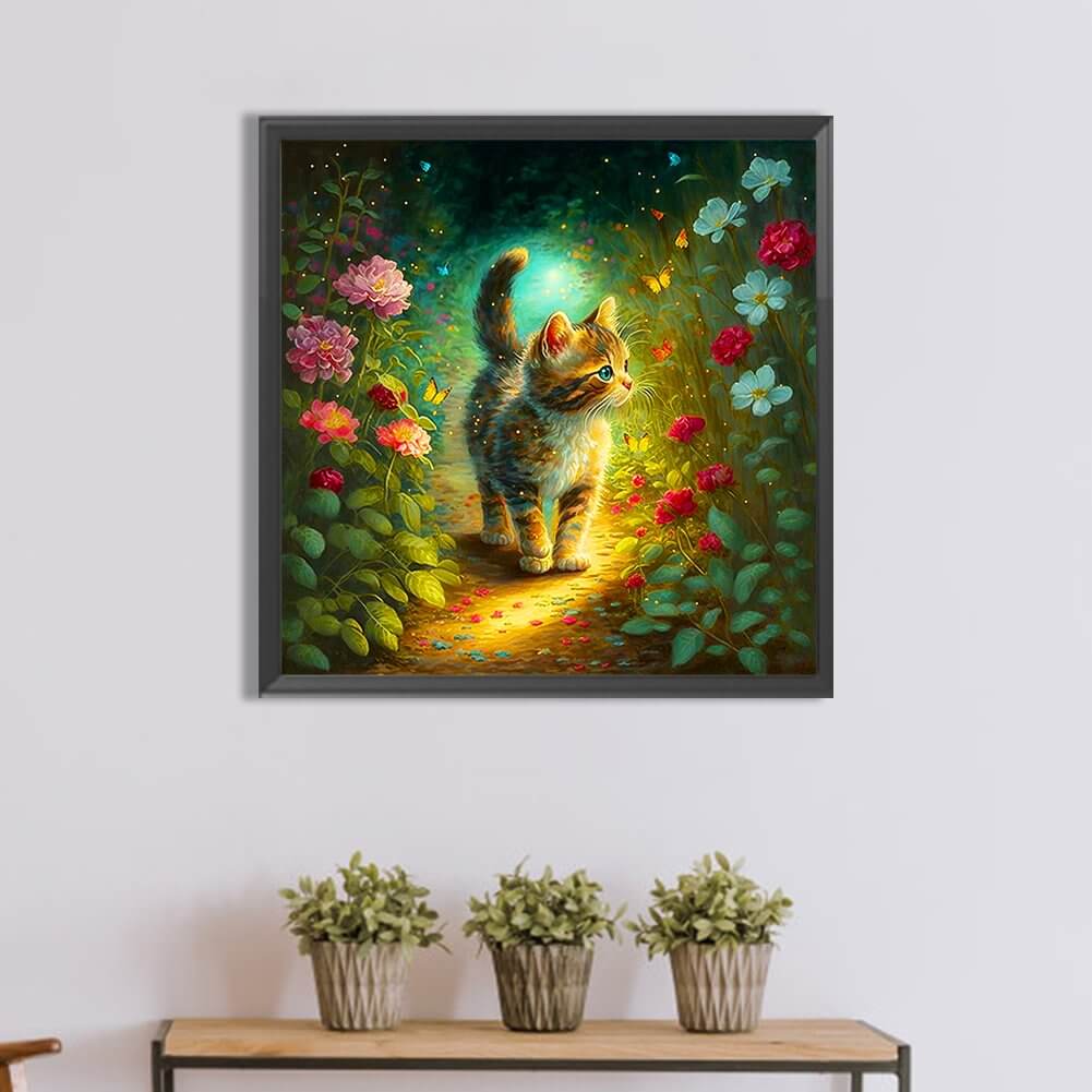 Cat Walking in the Courtyard DIY Diamond Painting