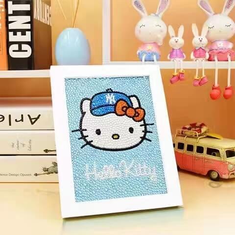 hello kitty Crystal Rhinestone diamond painting kit for kids with white frame Tk04